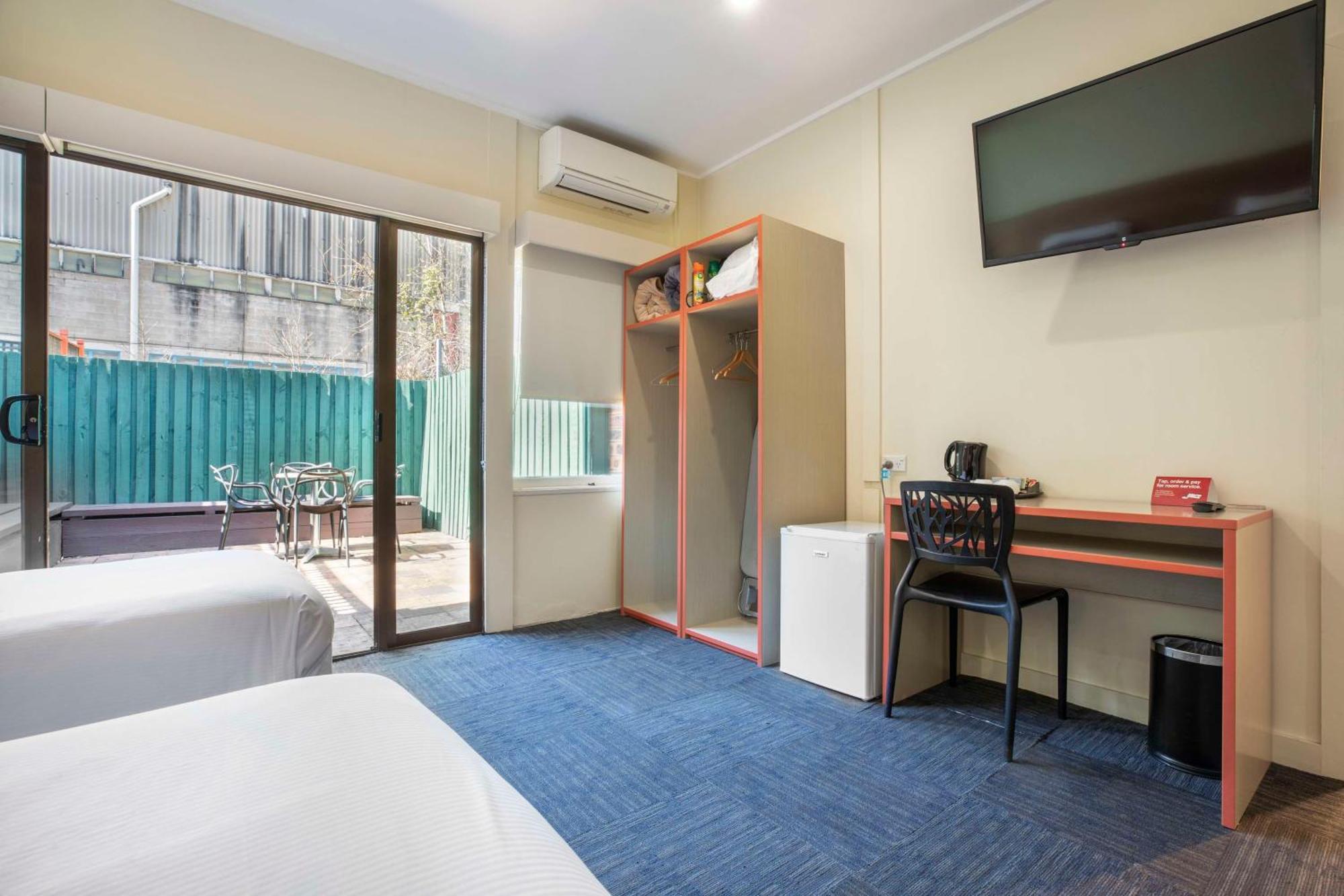 Nightcap At High Flyer Hotel Bankstown Exteriér fotografie