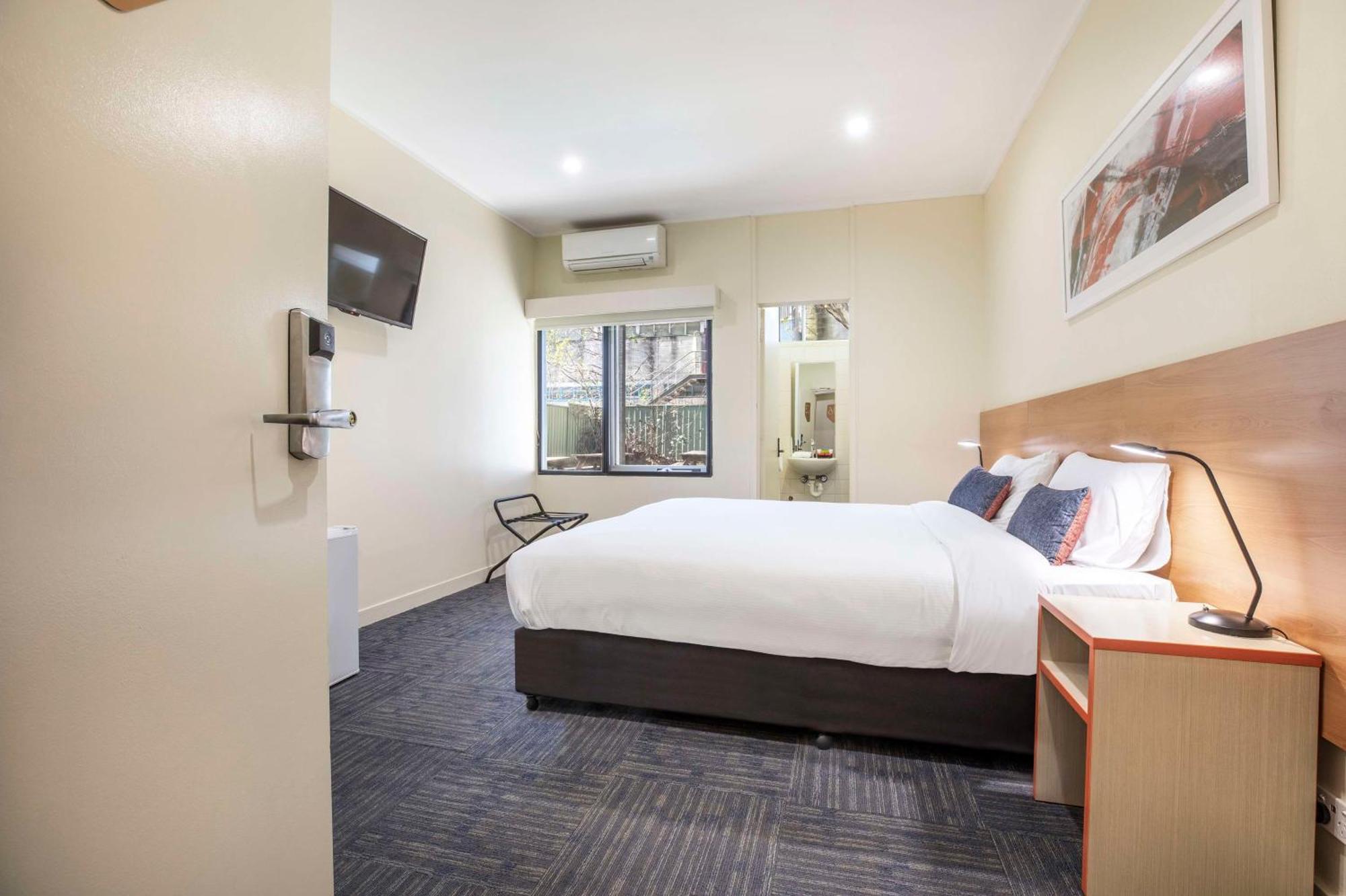 Nightcap At High Flyer Hotel Bankstown Exteriér fotografie