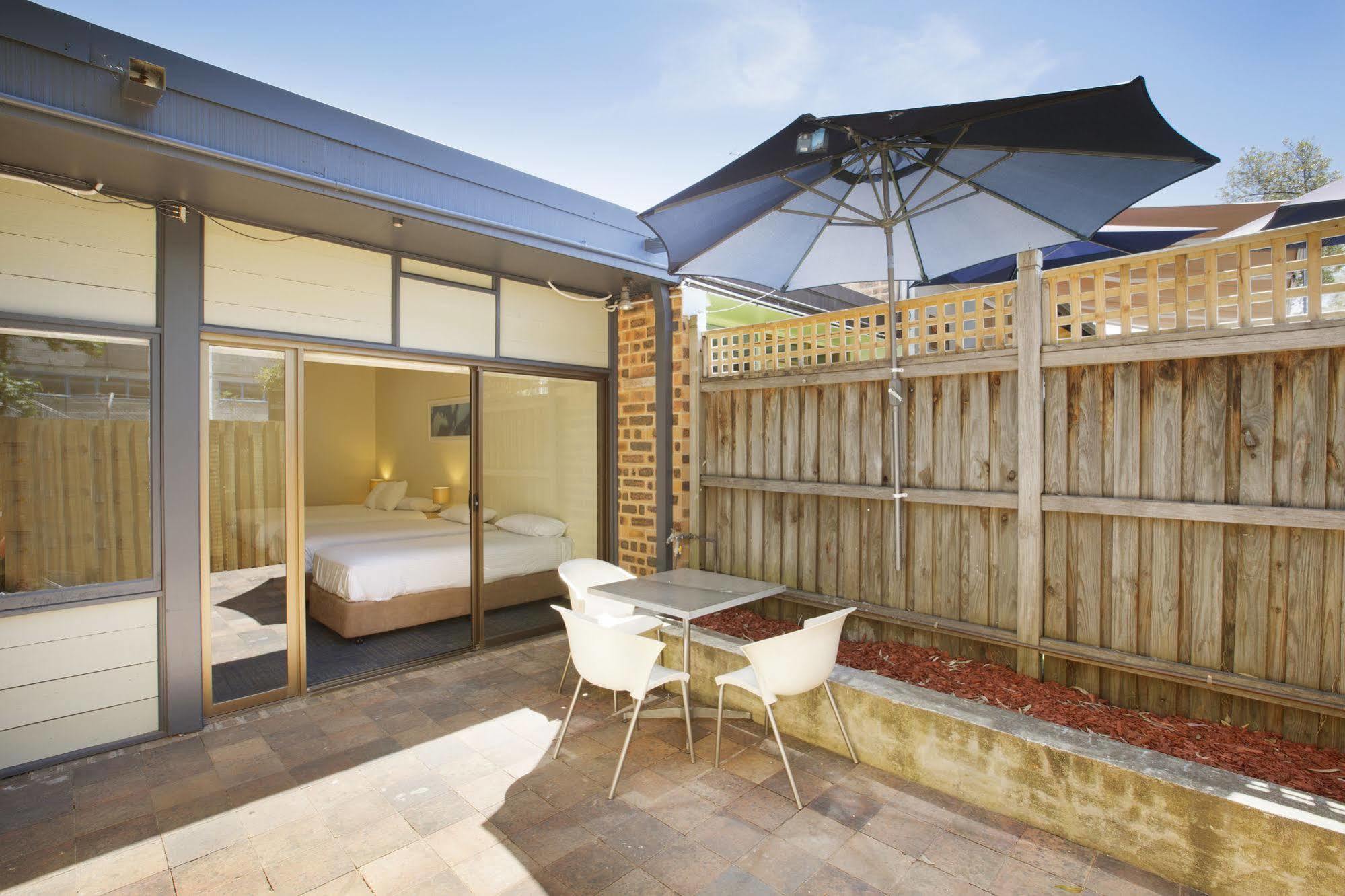 Nightcap At High Flyer Hotel Bankstown Exteriér fotografie